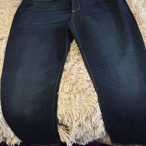 Classic Dark Denim St John’s Bay Woman’s denim jeans Sz 16P NWOT skinny leg